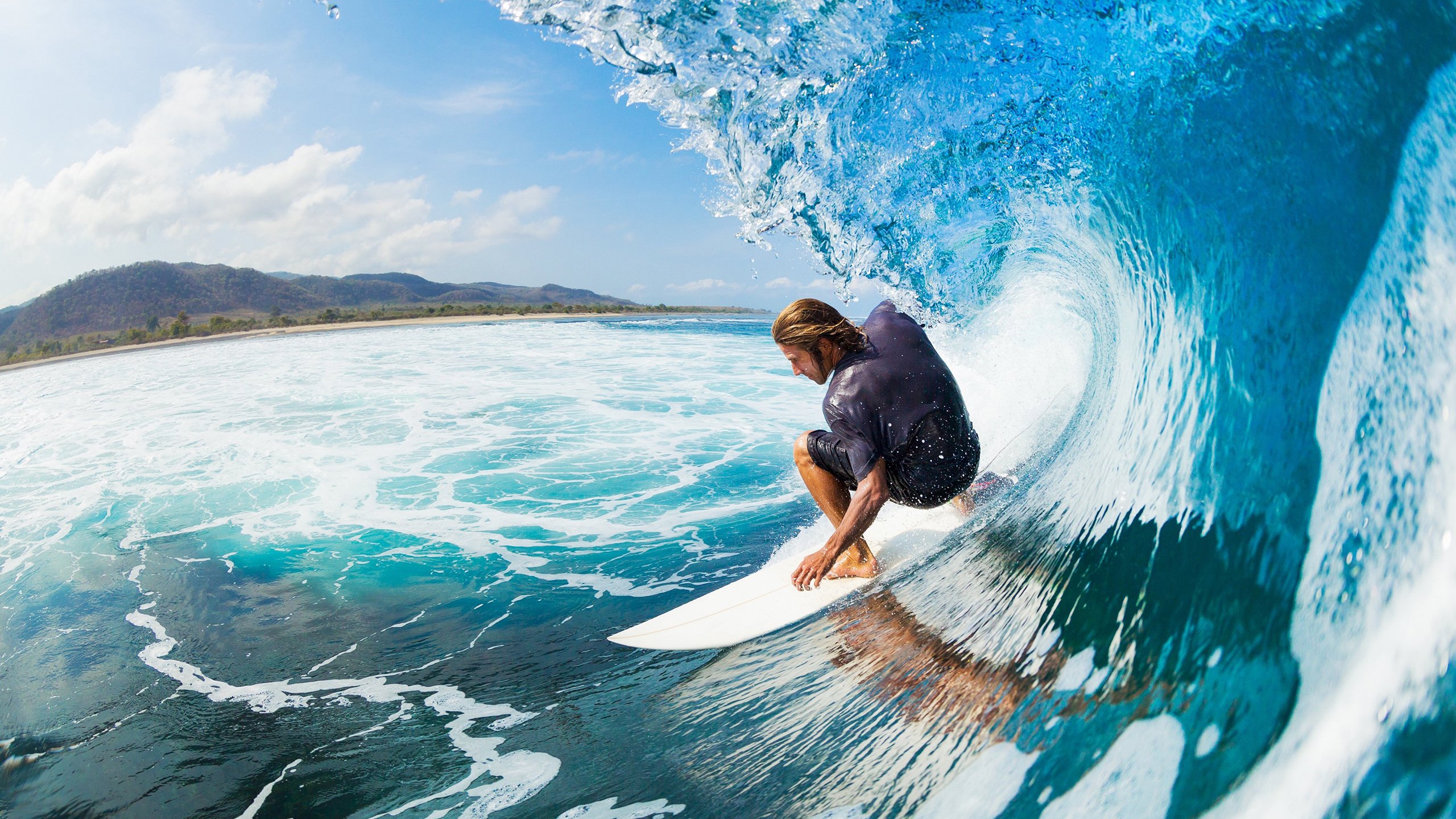 克罗地亚骑手吉塔·日特科维奇在2024年国际马术联合会世界障碍赛中获得第十名，展现坚韧精神。