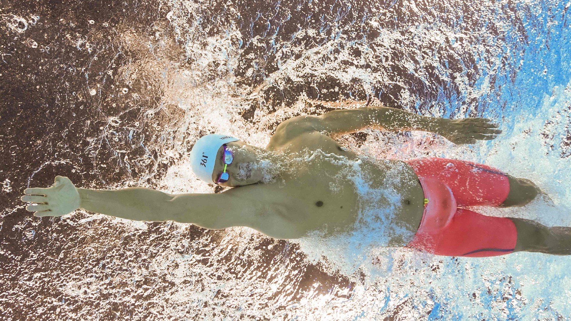 瑞士女足“冰雪五人组”组团破门,网友称“雪山刺客”,瑞士加拿大女足